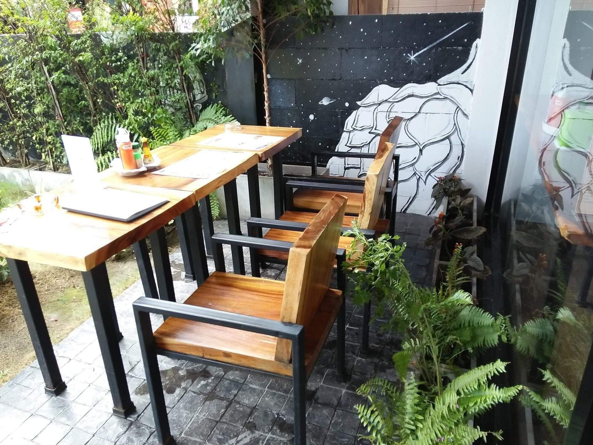 Nature Boutique Hotel @ Chiangmai Чиангмай Екстериор снимка